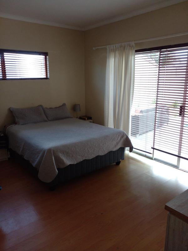 3 Bedroom Property for Sale in Eikenbosch Western Cape